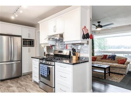 20328 Fairview Road, Thames Centre, ON - Indoor Photo Showing Kitchen