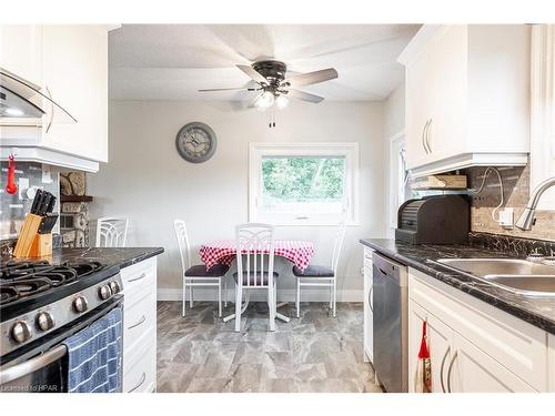 20328 Fairview Road, Thames Centre, ON - Indoor Photo Showing Kitchen With Double Sink