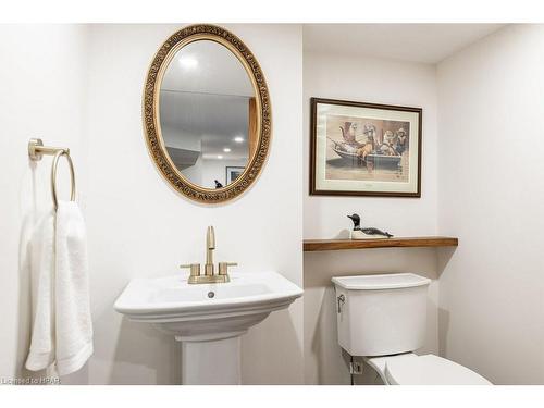 88 Norman Street, Stratford, ON - Indoor Photo Showing Bathroom