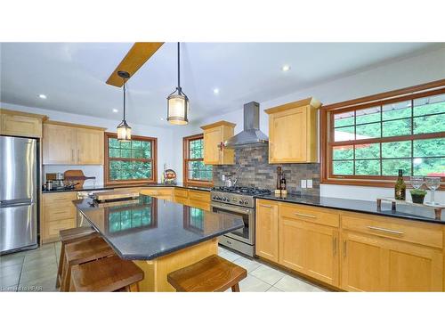 21 George Street, Bayfield, ON - Indoor Photo Showing Kitchen