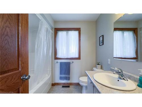 1020 Brussels Line, Wroxeter, ON - Indoor Photo Showing Bathroom