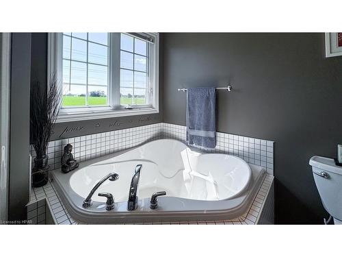 1020 Brussels Line, Wroxeter, ON - Indoor Photo Showing Bathroom