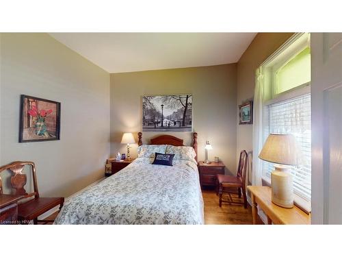 258 Edward Street, Wingham, ON - Indoor Photo Showing Bedroom