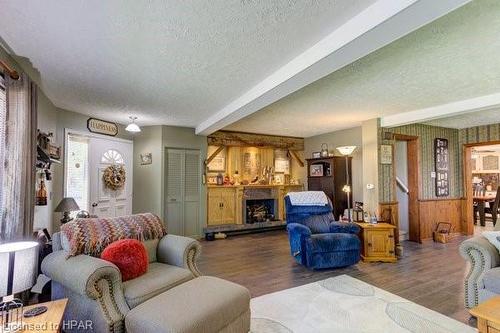 129 King Street N, Atwood, ON - Indoor Photo Showing Living Room With Fireplace