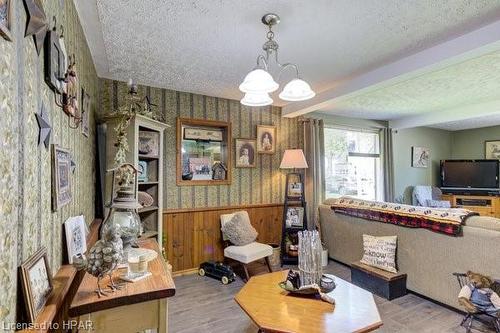 129 King Street N, Atwood, ON - Indoor Photo Showing Dining Room