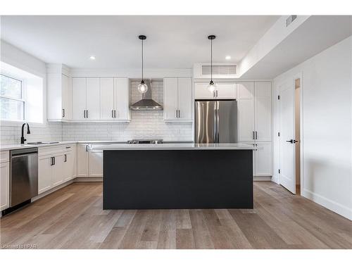 1-74 Church Street, Stratford, ON - Indoor Photo Showing Kitchen With Stainless Steel Kitchen With Upgraded Kitchen