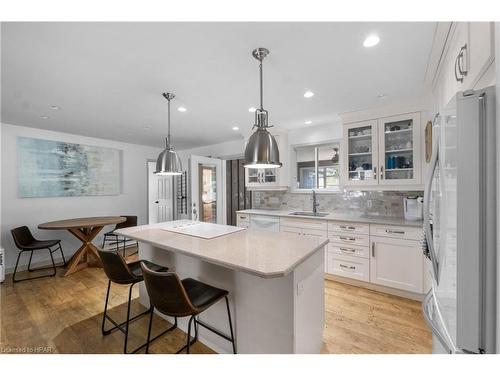 25 Stark Street, Bayfield, ON - Indoor Photo Showing Kitchen With Upgraded Kitchen