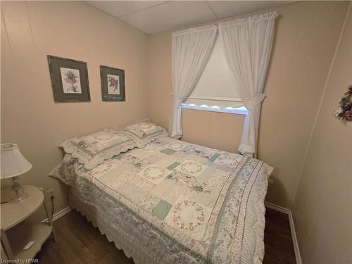 554 Road 5 S, Conestogo Lake, ON - Indoor Photo Showing Bedroom