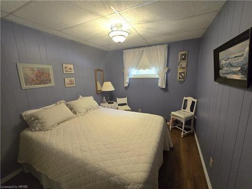 554 Road 5 S, Conestogo Lake, ON - Indoor Photo Showing Bedroom