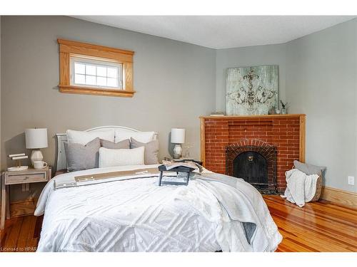 91 Daly Avenue, Stratford, ON - Indoor Photo Showing Bedroom