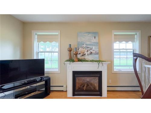 301 Bethune Crescent, Goderich, ON - Indoor Photo Showing Living Room With Fireplace