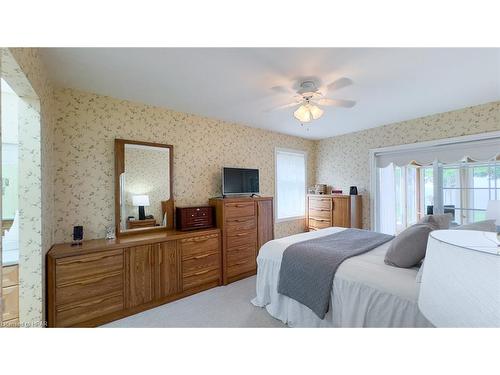 301 Bethune Crescent, Goderich, ON - Indoor Photo Showing Bedroom