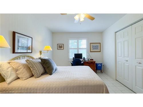 301 Bethune Crescent, Goderich, ON - Indoor Photo Showing Bedroom