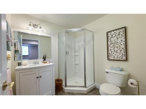 301 Bethune Crescent, Goderich, ON - Indoor Photo Showing Bathroom