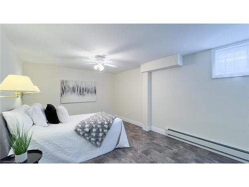 301 Bethune Crescent, Goderich, ON - Indoor Photo Showing Bedroom