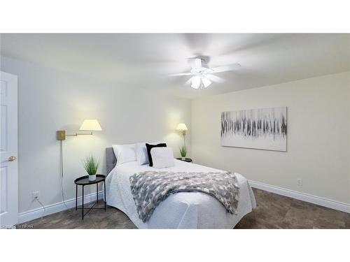 301 Bethune Crescent, Goderich, ON - Indoor Photo Showing Bedroom