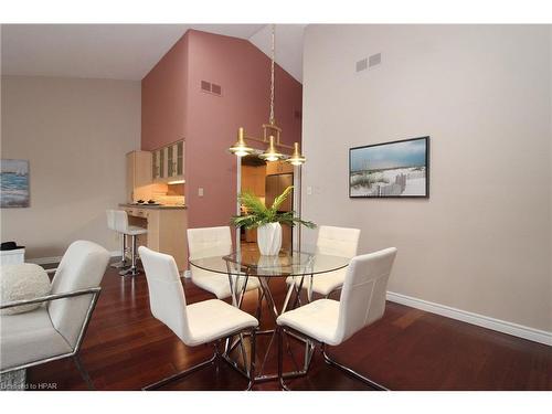 24-90 Ontario Street S, Grand Bend, ON - Indoor Photo Showing Dining Room