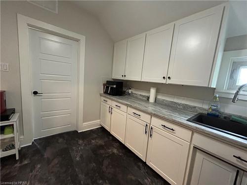 88 Kirk Street, Clinton, ON - Indoor Photo Showing Kitchen