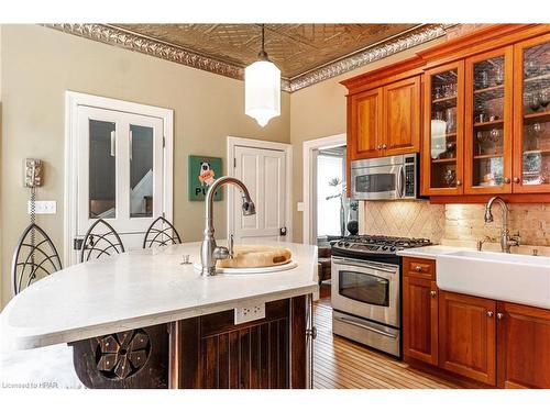 51 Shrewsbury Street, Stratford, ON - Indoor Photo Showing Kitchen