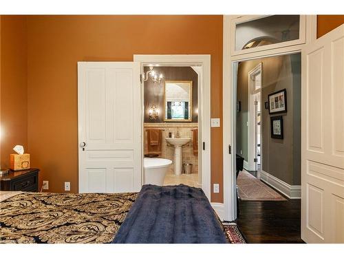 51 Shrewsbury Street, Stratford, ON - Indoor Photo Showing Bedroom