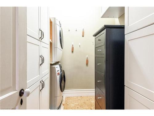 51 Shrewsbury Street, Stratford, ON - Indoor Photo Showing Laundry Room