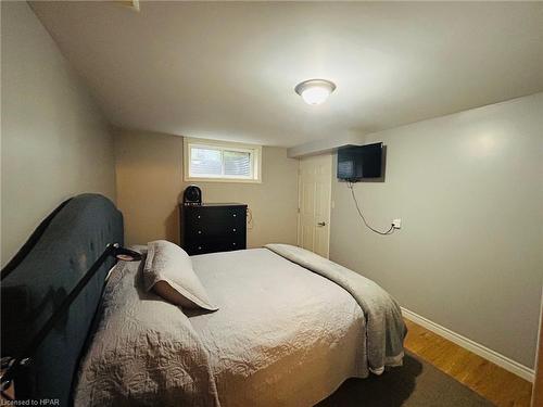 424 Carling Terrace, Wingham, ON - Indoor Photo Showing Bedroom