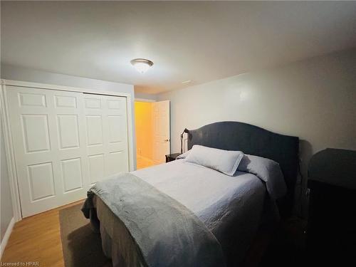 424 Carling Terrace, Wingham, ON - Indoor Photo Showing Bedroom