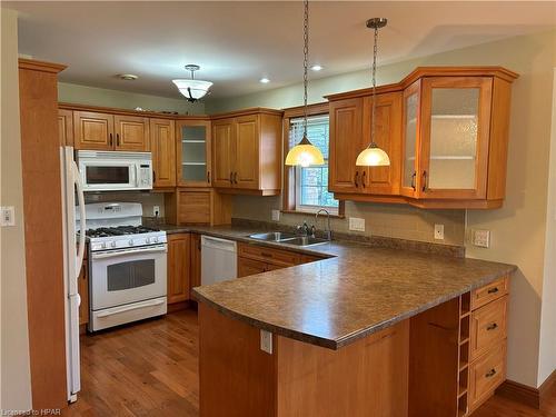 250 Bethune Crescent, Goderich, ON - Indoor Photo Showing Kitchen With Double Sink