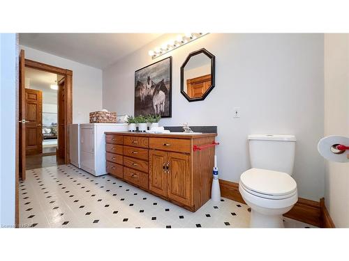 197 Warren Street, Goderich, ON - Indoor Photo Showing Bathroom