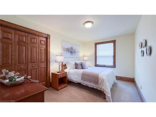 197 Warren Street, Goderich, ON - Indoor Photo Showing Bedroom