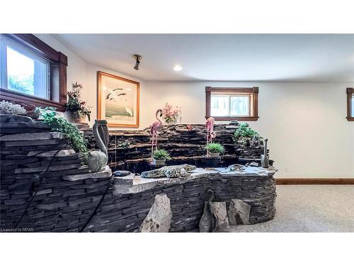 197 Warren Street, Goderich, ON - Indoor Photo Showing Living Room