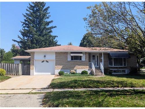 4 Champlain Crescent, Kitchener, ON - Outdoor With Facade