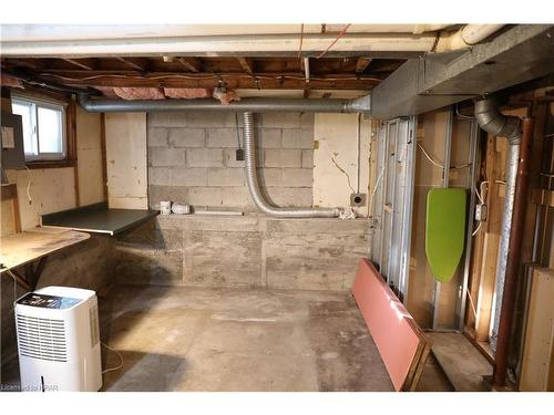 84 Carleton Street, Kingston, ON - Indoor Photo Showing Basement