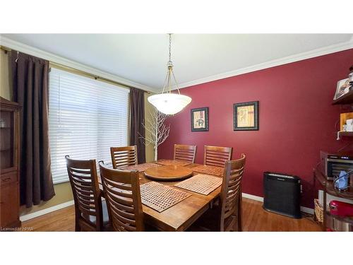 18 Conway Court, Thamesford, ON - Indoor Photo Showing Dining Room