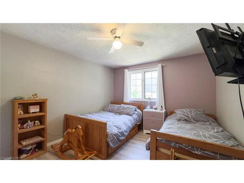 18 Conway Court, Thamesford, ON - Indoor Photo Showing Bedroom