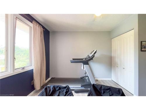 18 Conway Court, Thamesford, ON - Indoor Photo Showing Gym Room