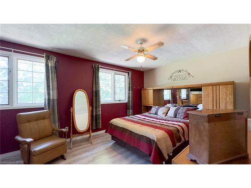 18 Conway Court, Thamesford, ON - Indoor Photo Showing Bedroom