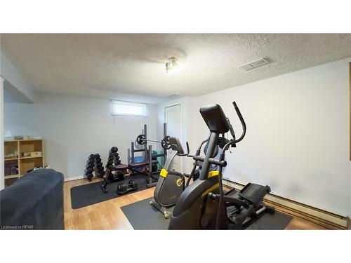 18 Conway Court, Thamesford, ON - Indoor Photo Showing Gym Room