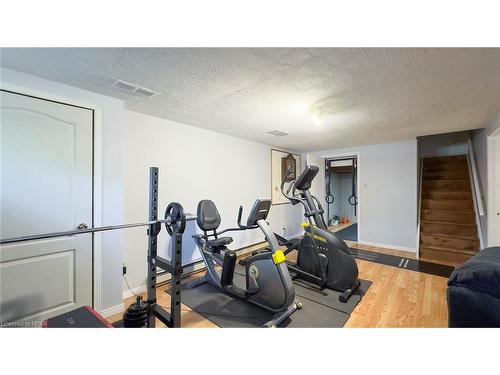 18 Conway Court, Thamesford, ON - Indoor Photo Showing Gym Room