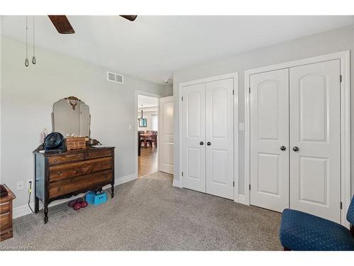 19 Pickett Court, Mitchell, ON - Indoor Photo Showing Bedroom