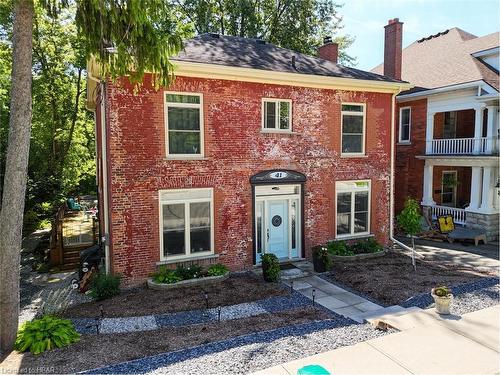 41 Douglas Street, Stratford, ON - Outdoor