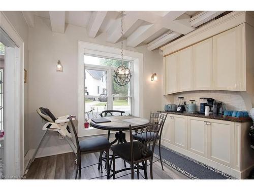 41 Douglas Street, Stratford, ON - Indoor Photo Showing Dining Room