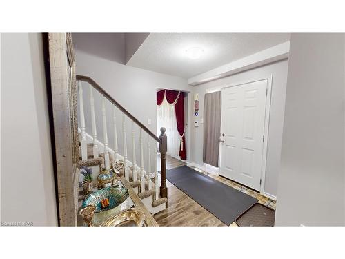 122 Jensen Road, London, ON - Indoor Photo Showing Other Room