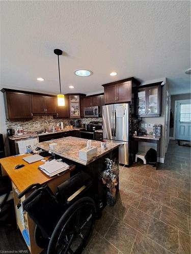 97 Redford Drive, Exeter, ON - Indoor Photo Showing Kitchen