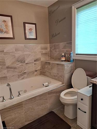 97 Redford Drive, Exeter, ON - Indoor Photo Showing Bathroom