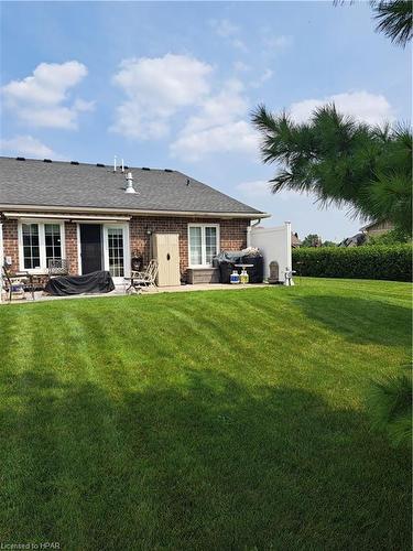 97 Redford Drive, Exeter, ON - Outdoor