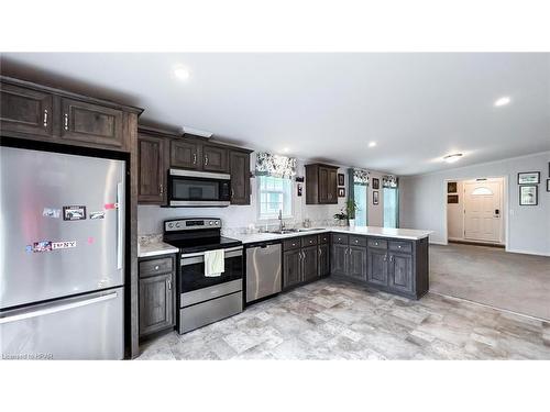 3 Blfs Vw Boulevard, Huron Haven, ON - Indoor Photo Showing Kitchen With Double Sink