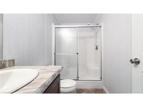 3 Blfs Vw Boulevard, Huron Haven, ON - Indoor Photo Showing Bathroom