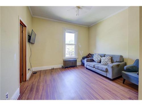 28 Wilson St Street, Seaforth, ON - Indoor Photo Showing Living Room