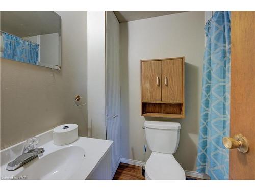 28 Wilson St Street, Seaforth, ON - Indoor Photo Showing Bathroom